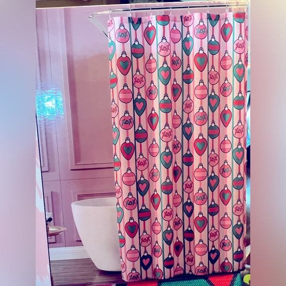 Betsey Johnson NWT Pink Red Green Christmas
Bulbs Ornaments Shower Curtain - Picture 2 of 8